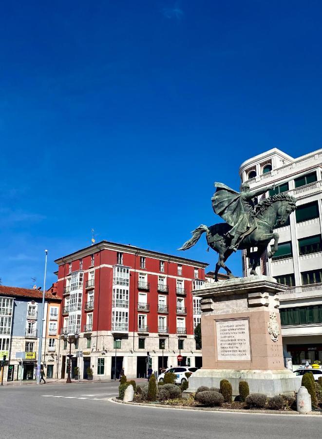 Burgo Apartamento Turistico Plaza Mayor מראה חיצוני תמונה
